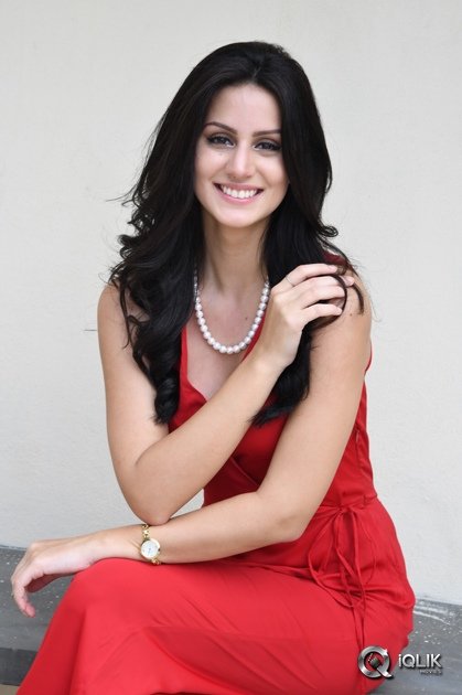 -Larissa-Bonesi-Interview-About-Thikka-Movie